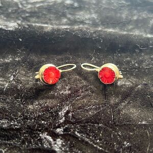 Vintage 925 silver and coral flower earrings.